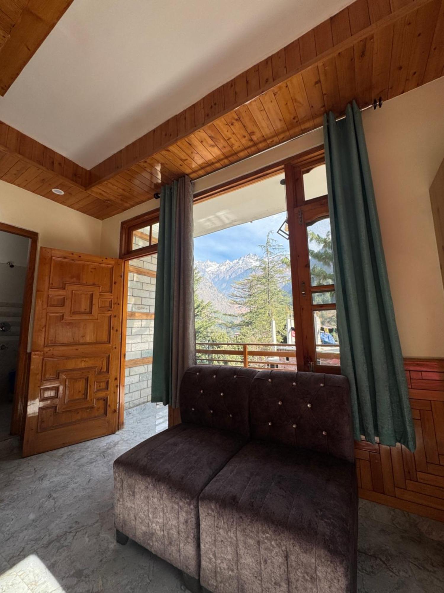 Delight Homestay Kasol Eksteriør billede